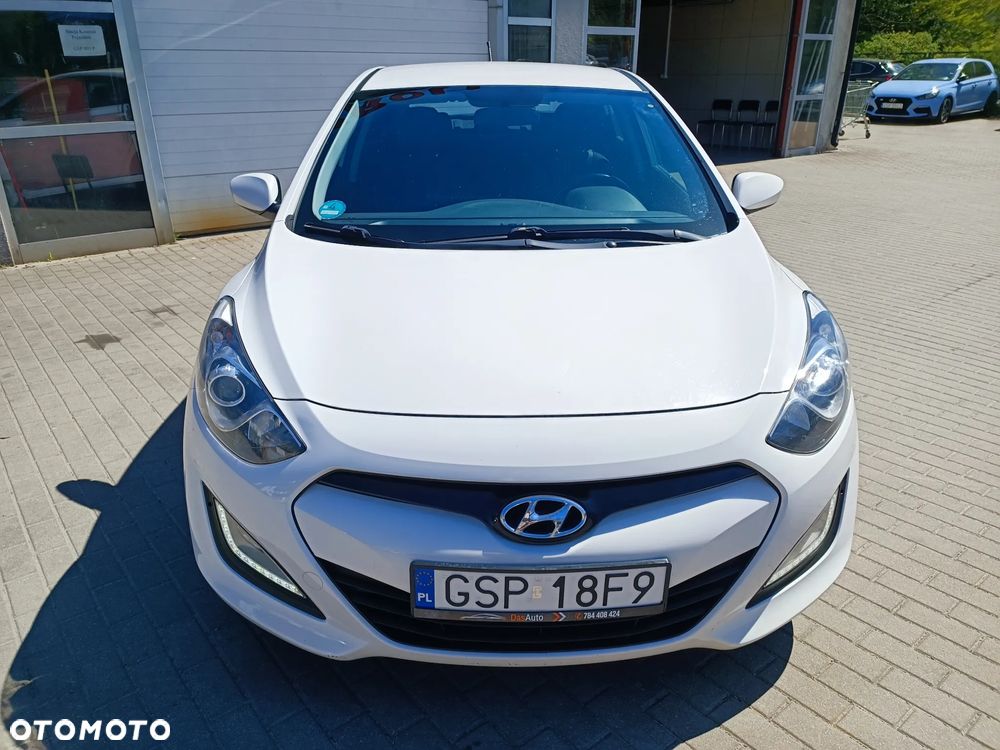 Hyundai i30 1.4 CRDi Comfort - 11