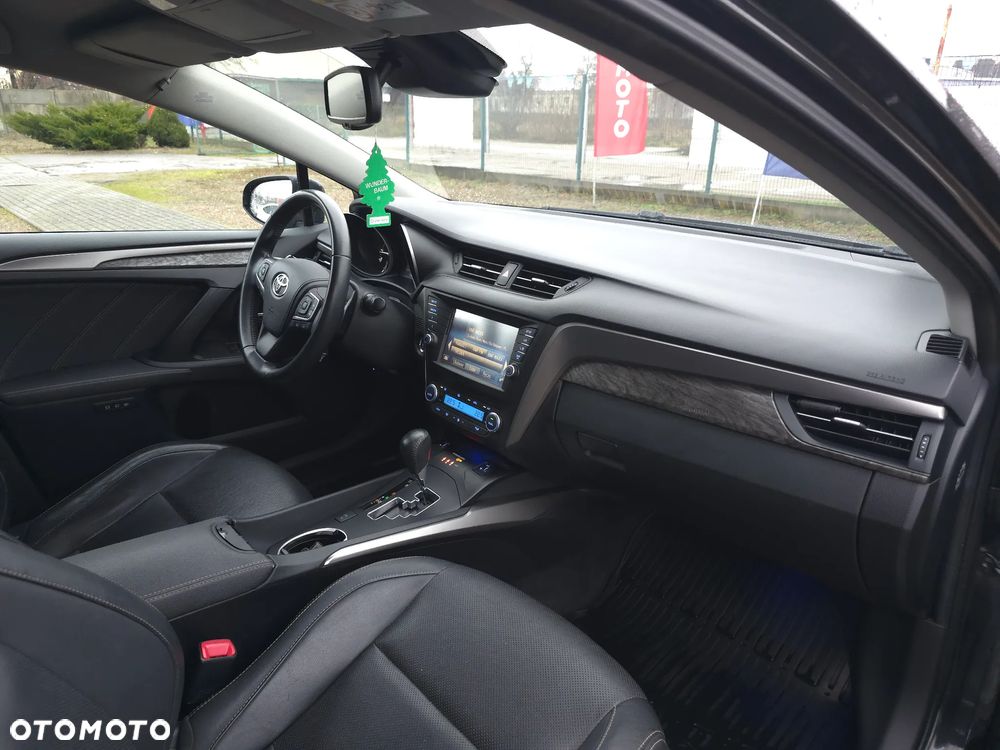 Toyota Avensis 2.0 Prestige NAVI MS - 15