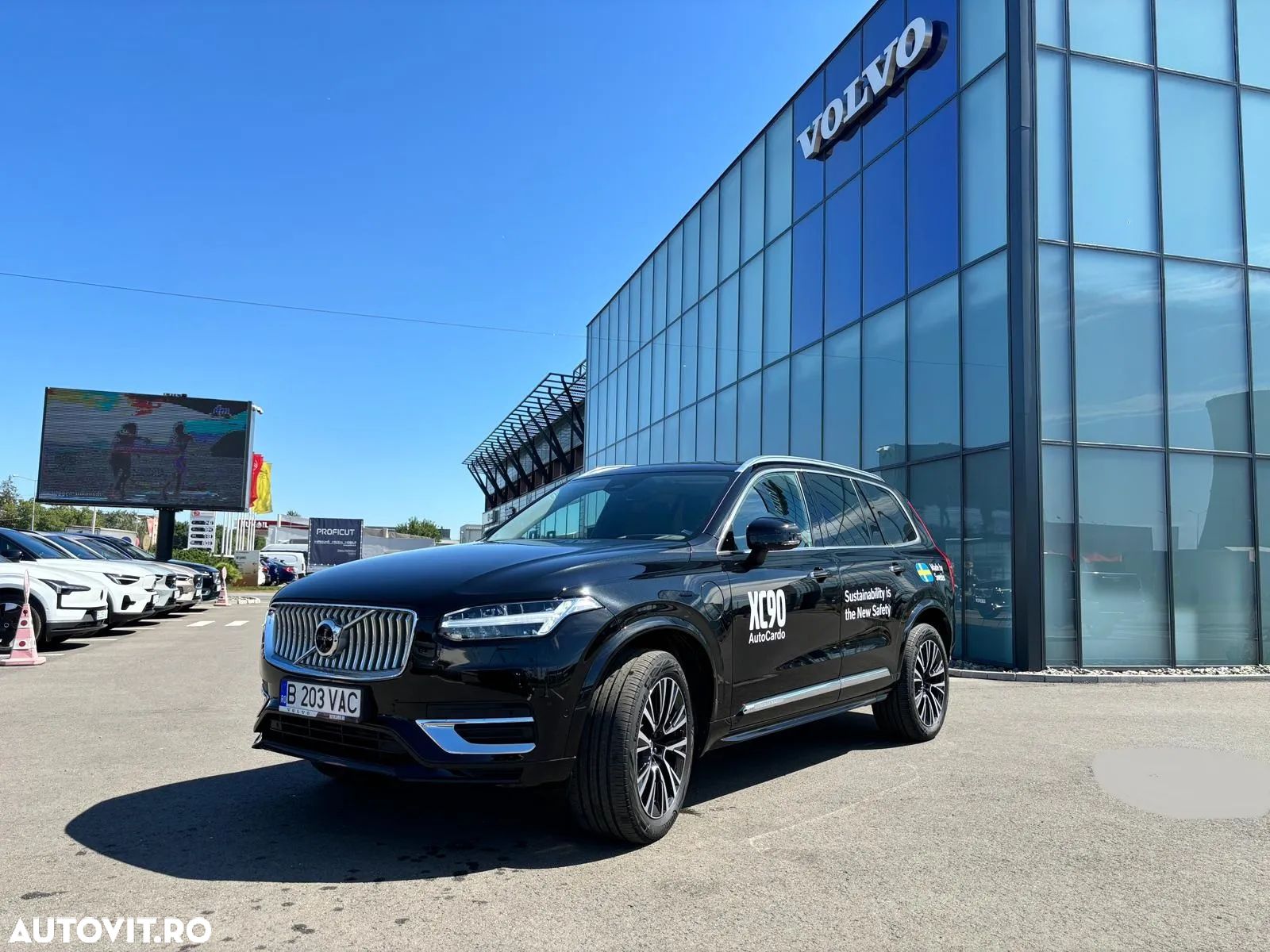 Volvo XC 90 - 1