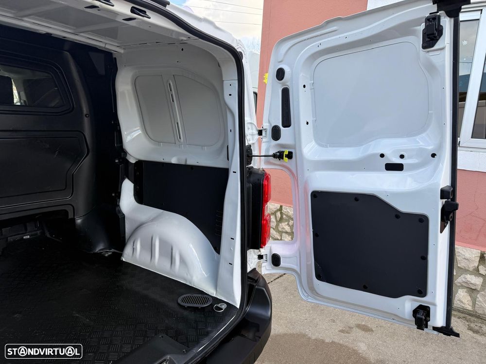 Peugeot Expert 2.0 L1 - 13