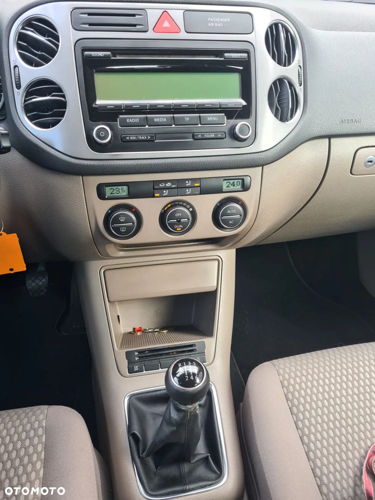 Volkswagen Tiguan 2.0 TDI DPF BlueMotion Technology Trend & Fun - 15