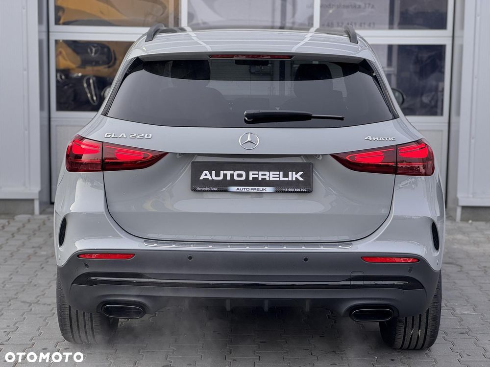 Mercedes-Benz GLA 220 mHEV 4-Matic AMG Line 8G-DCT - 10