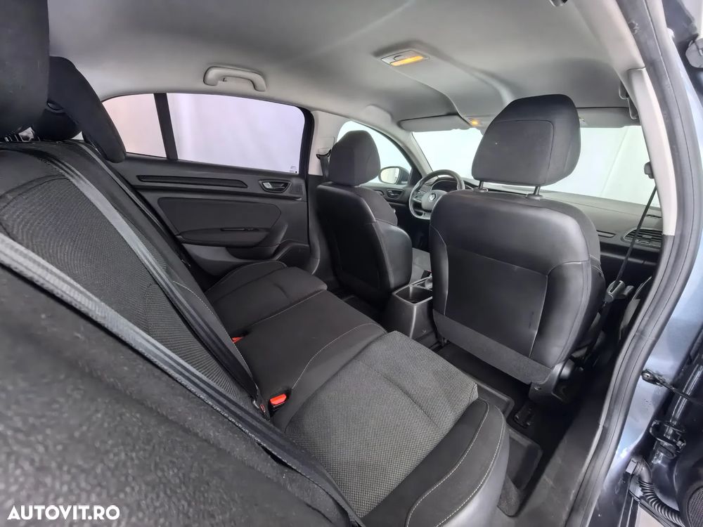Renault Megane ENERGY TCe Life - 24