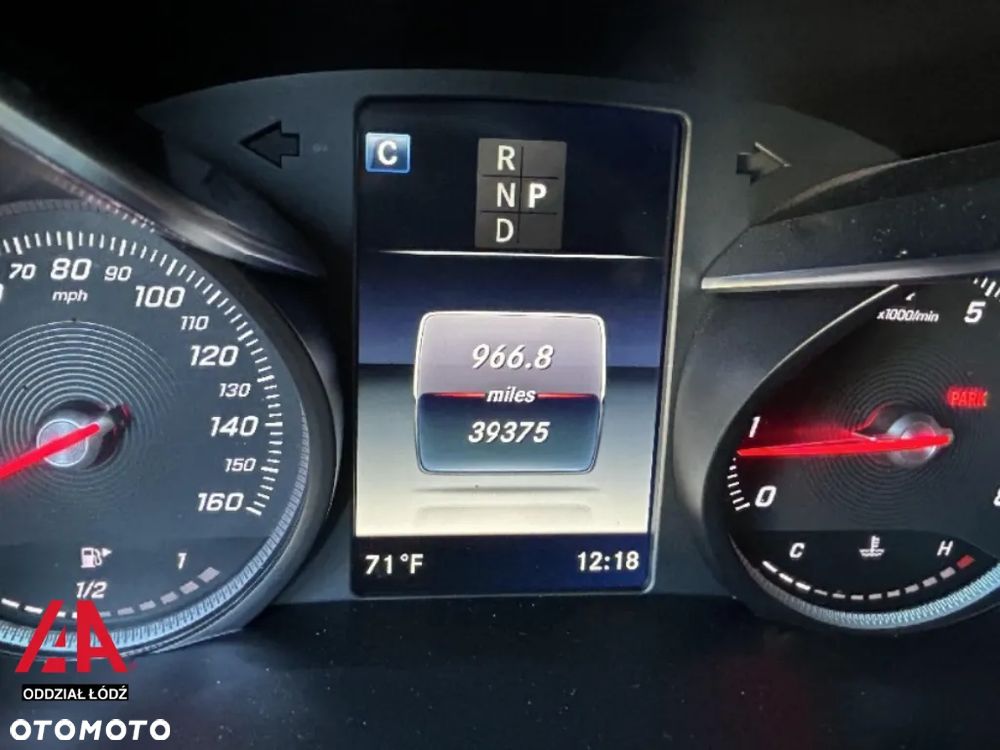 Mercedes-Benz Klasa C 300 9G-TRONIC - 12