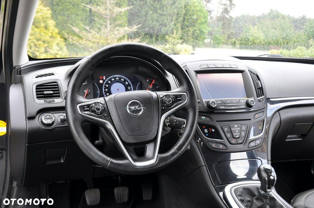 Opel Insignia - 29