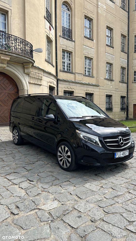 Mercedes-Benz Klasa V 250 d 4-Matic Exclusive 7G-Tronic - 2