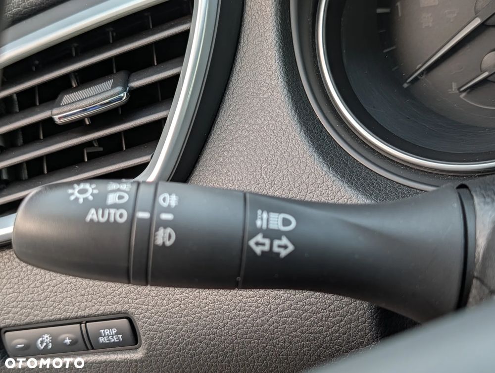 Nissan Qashqai 1.5 dCi N-CONNECTA - 27