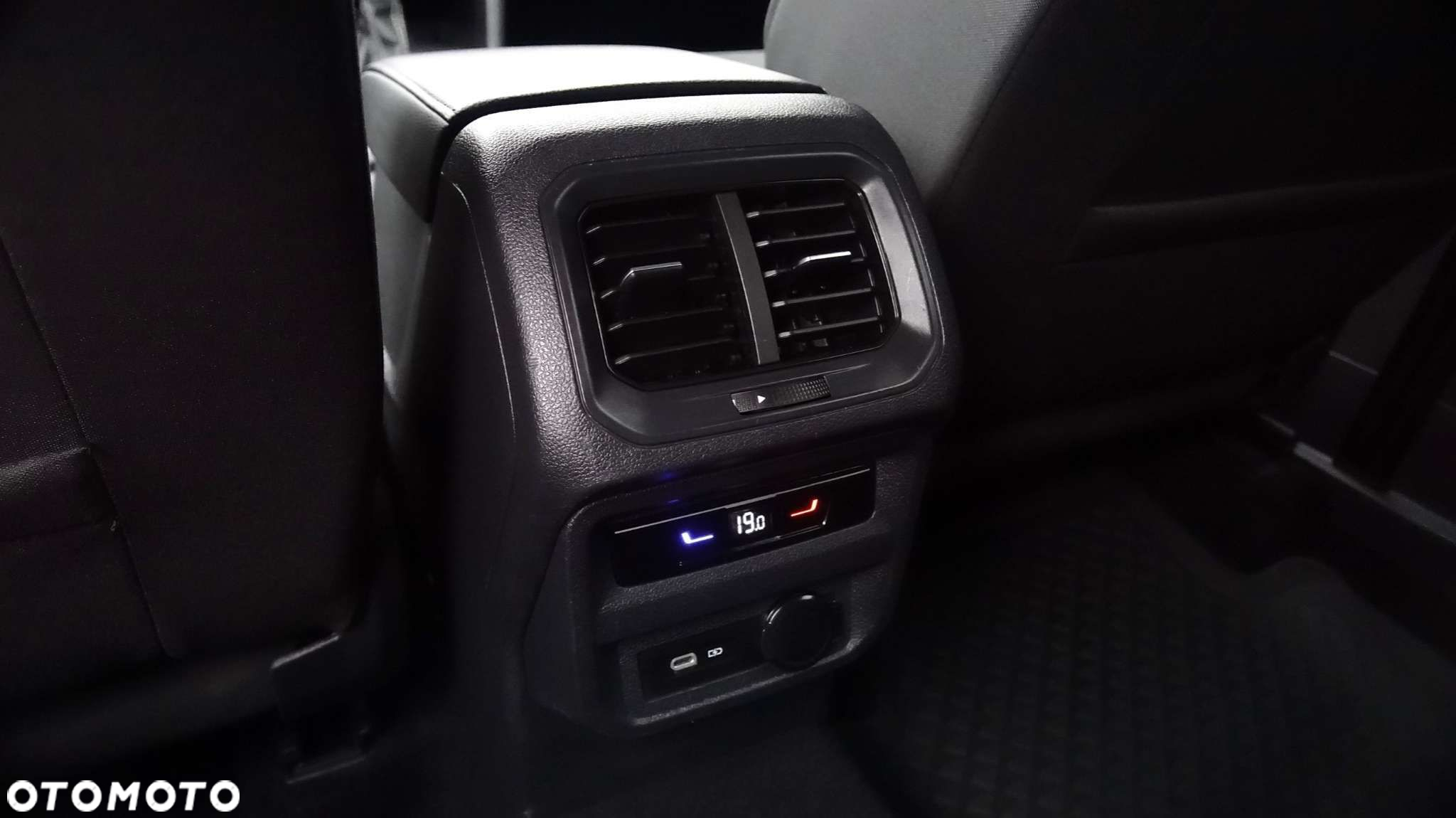 Volkswagen Tiguan Allspace - 40
