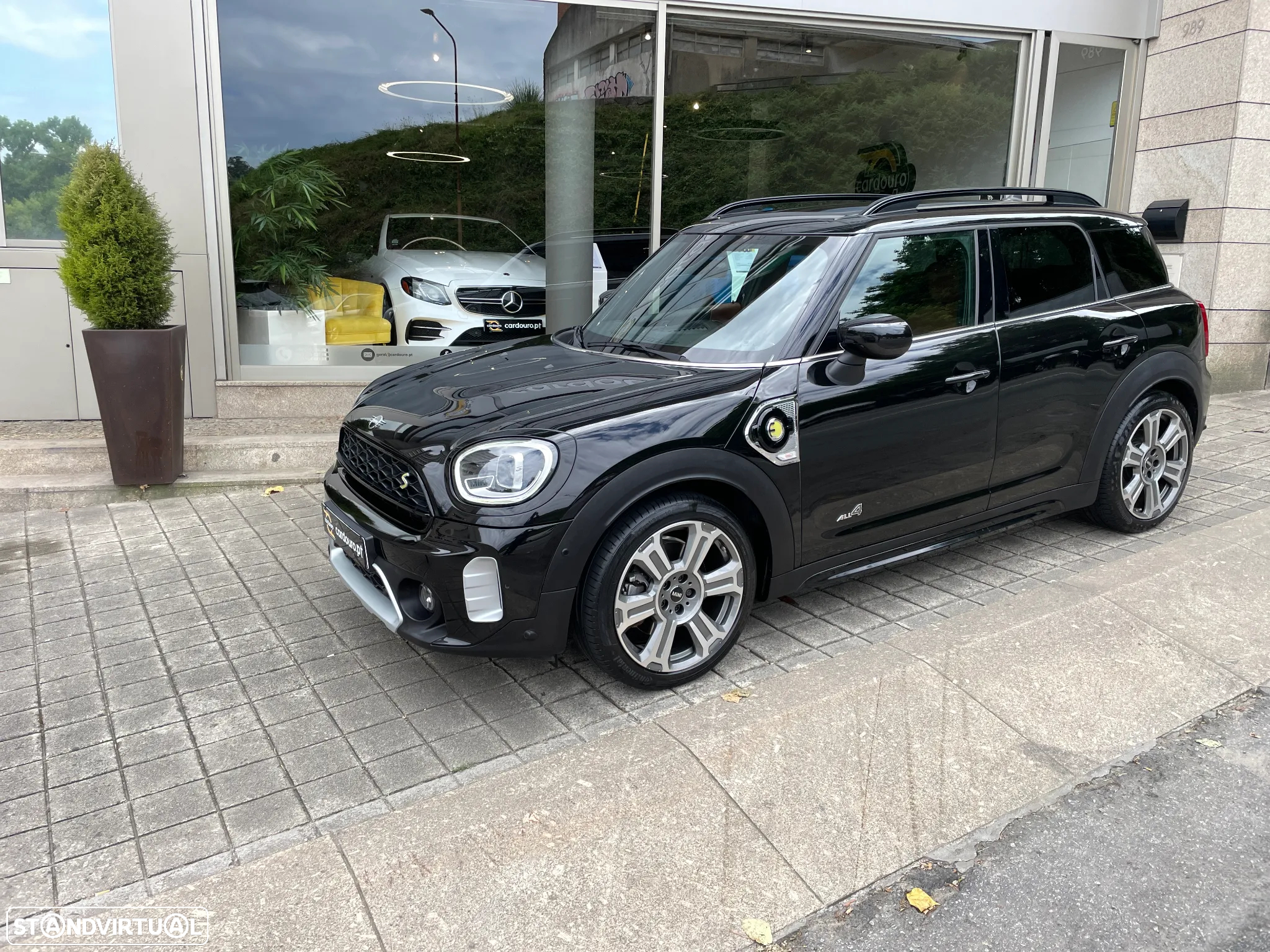 MINI Countryman Cooper SE ALL4 Auto - 2