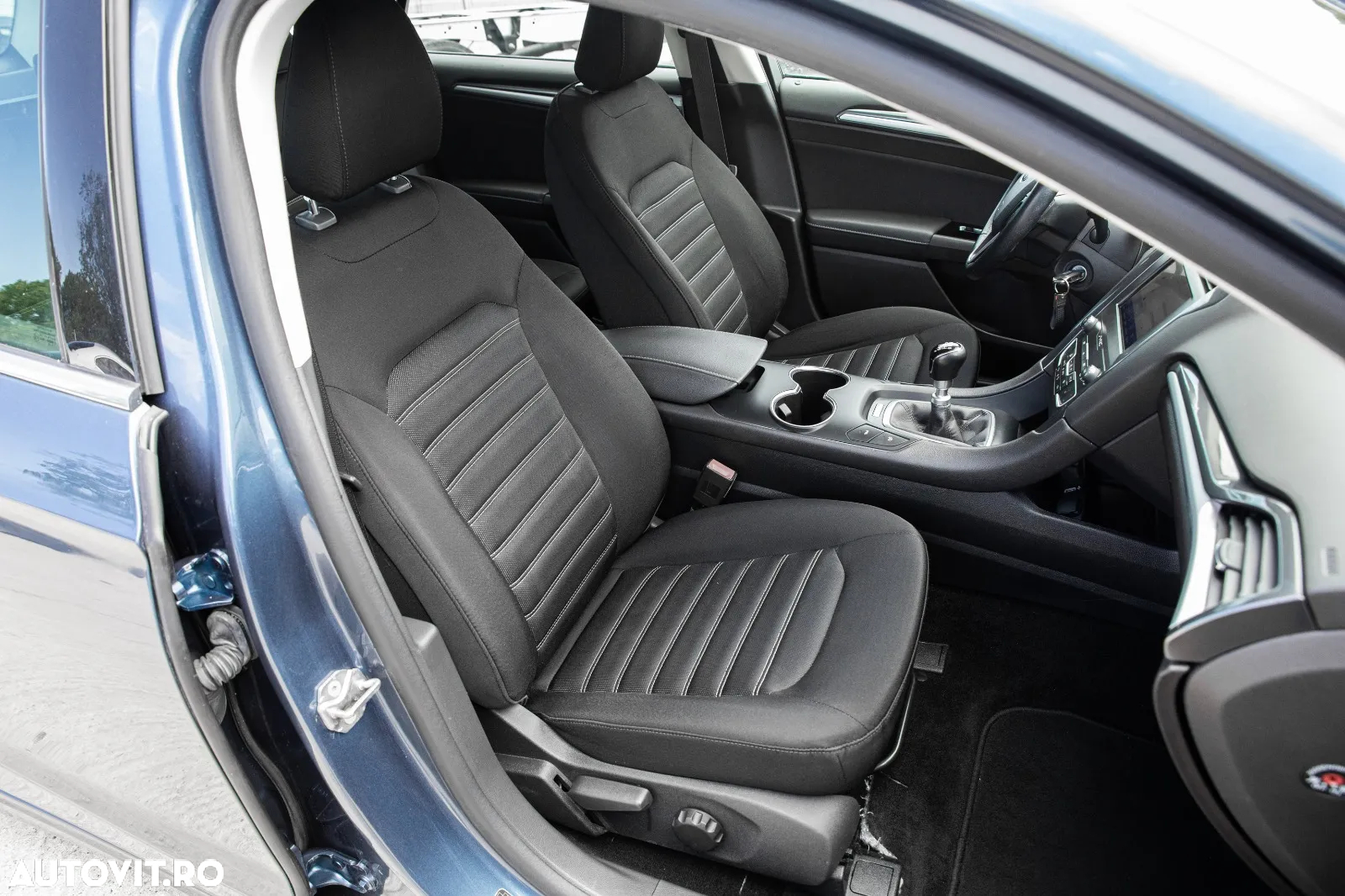 Ford Mondeo 2.0 EcoBlue ST-Line - 11