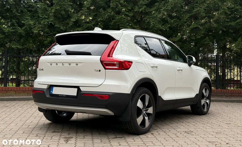 Volvo XC 40 T4 AWD Momentum - 8