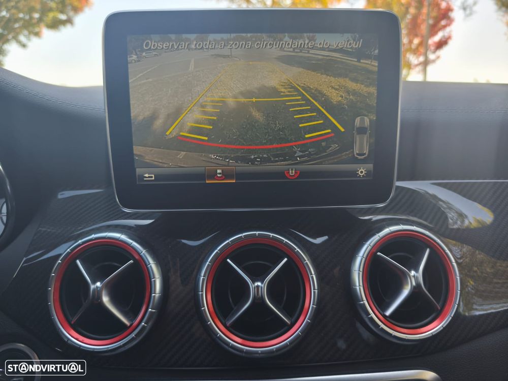 Mercedes-Benz CLA 220 (CDI) d 7G-DCT AMG Line — fotografia 4