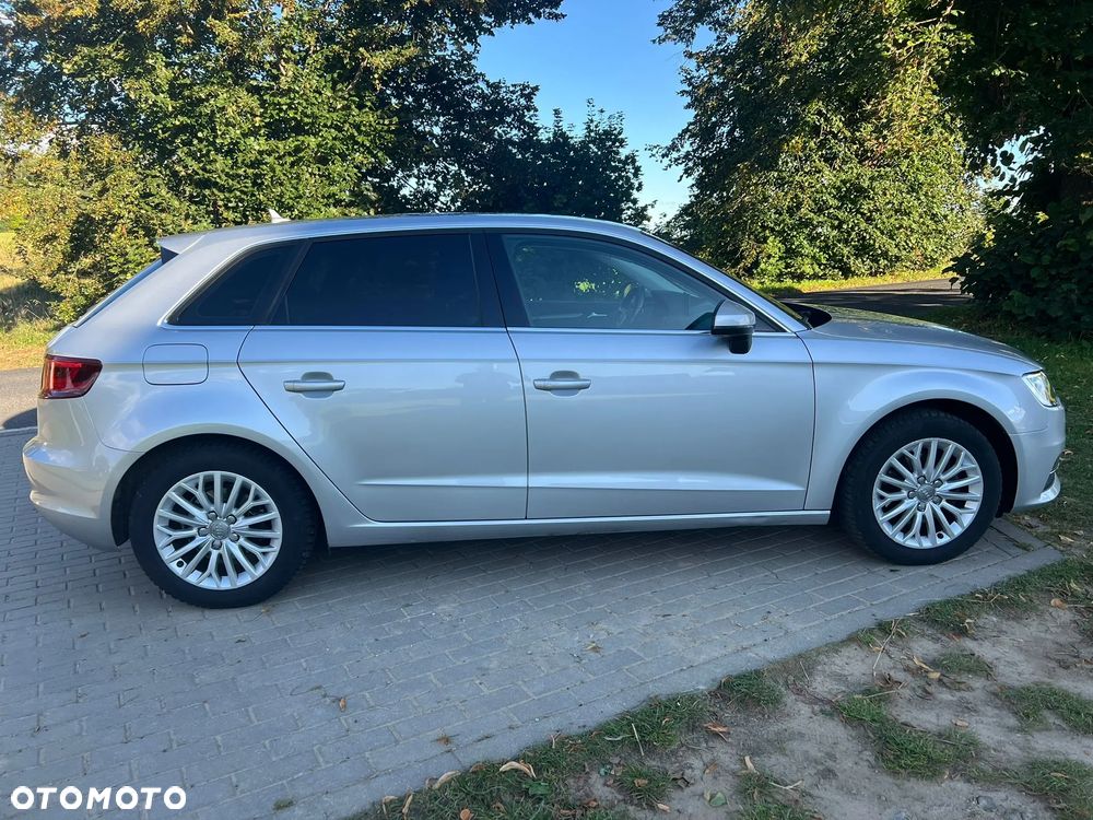 Audi A3 Sportback - 8