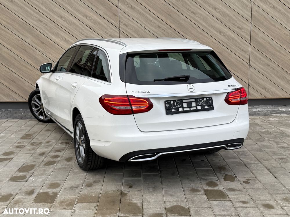 Mercedes-Benz C 220 d 4Matic T 9G-TRONIC Avantgarde - 3