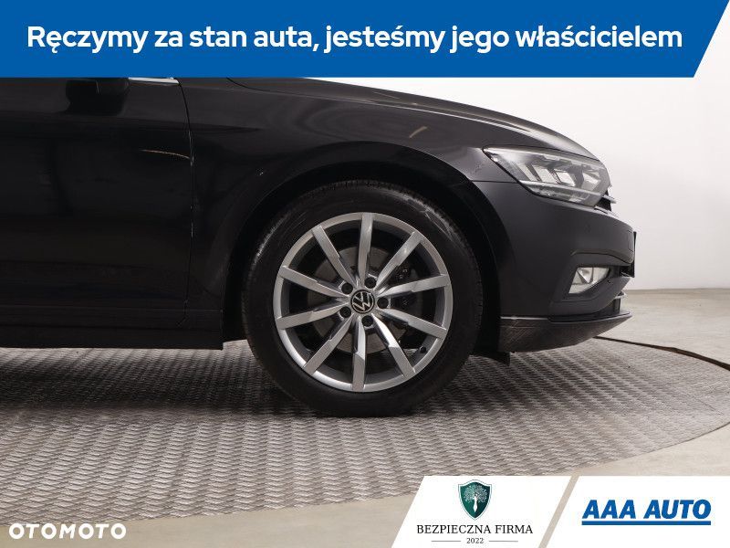 Volkswagen Passat Variant - 17