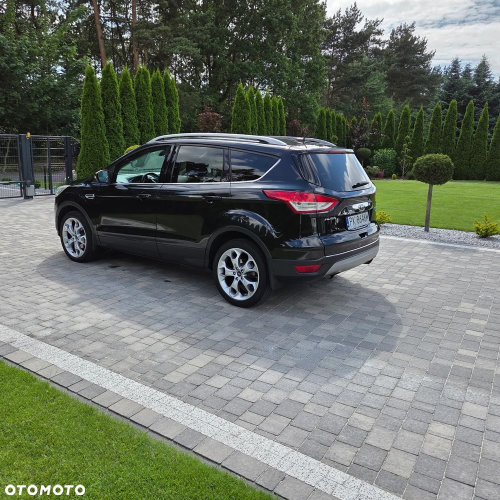 Ford Kuga - 4