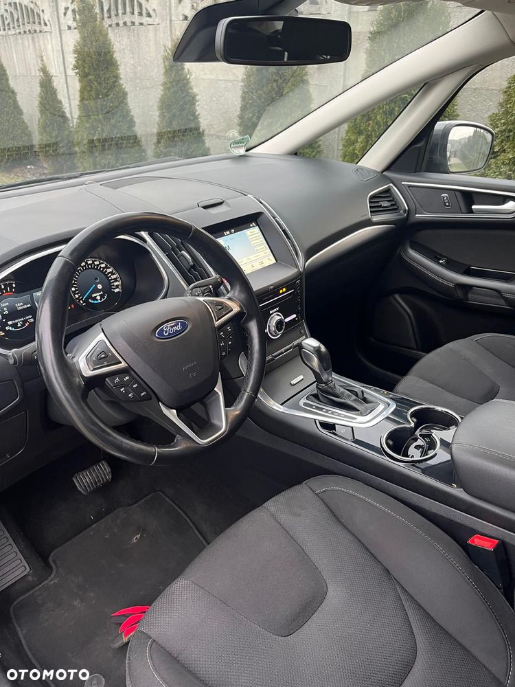 Ford S-Max - 8