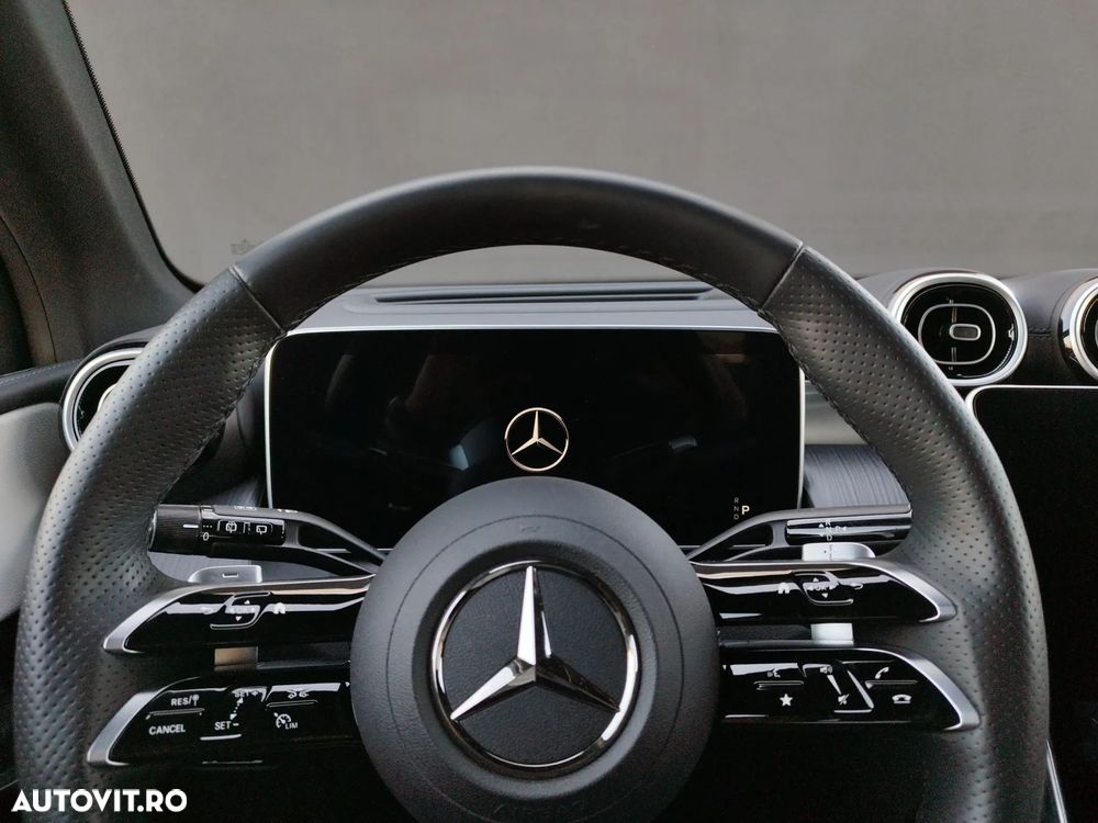 Mercedes-Benz GLC - 12