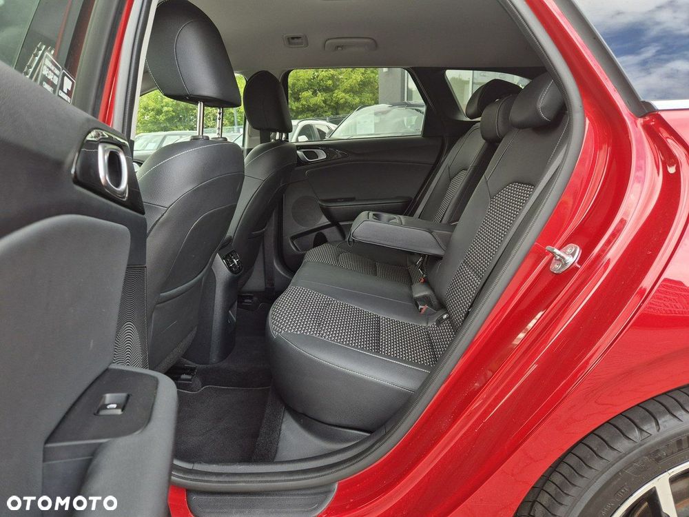 Kia Ceed - 19