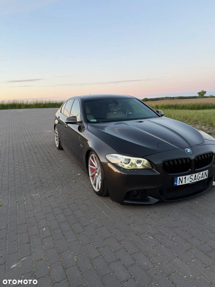 BMW Seria 5 528i xDrive - 4