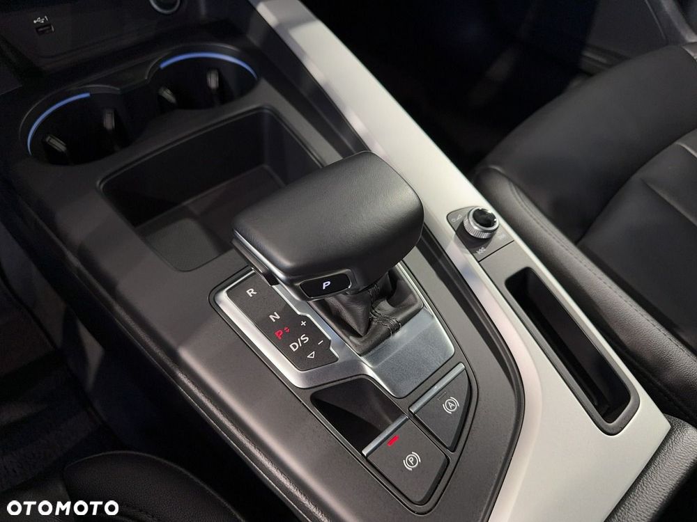 Audi A4 Allroad - 32