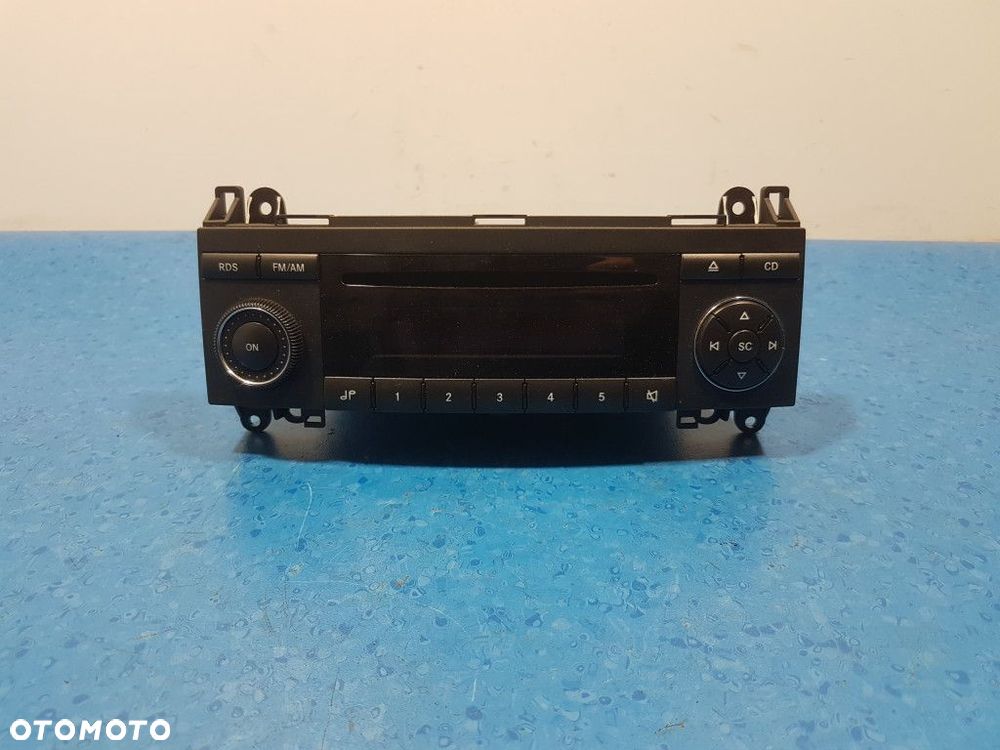 MERCEDES W169 RADIO - 1