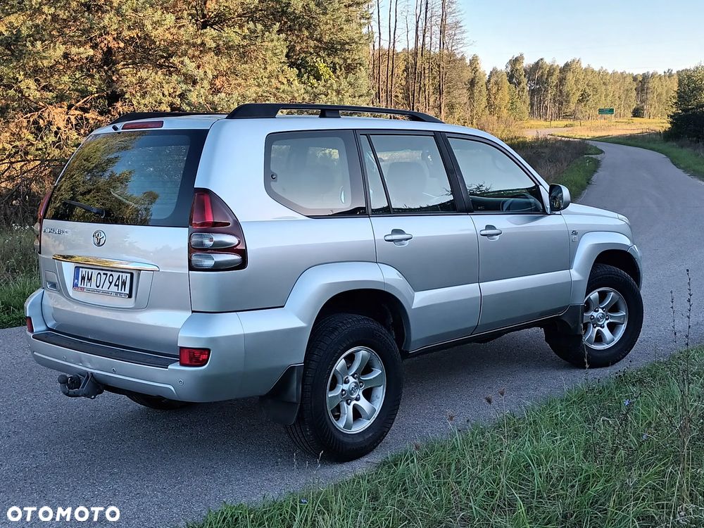 Toyota Land Cruiser - 12