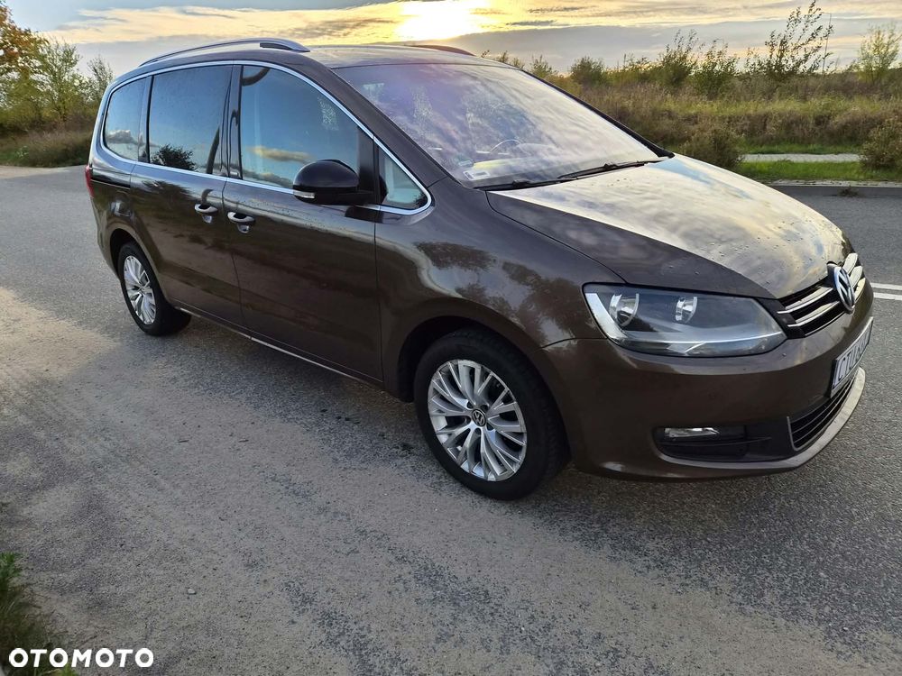 Volkswagen Sharan 2011 photo 2