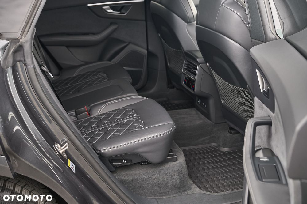Audi SQ8 - 23