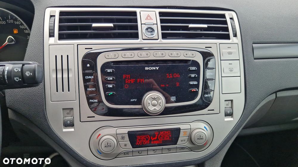 Ford Kuga 2.0 TDCi 2x4 Champions Edition - 11