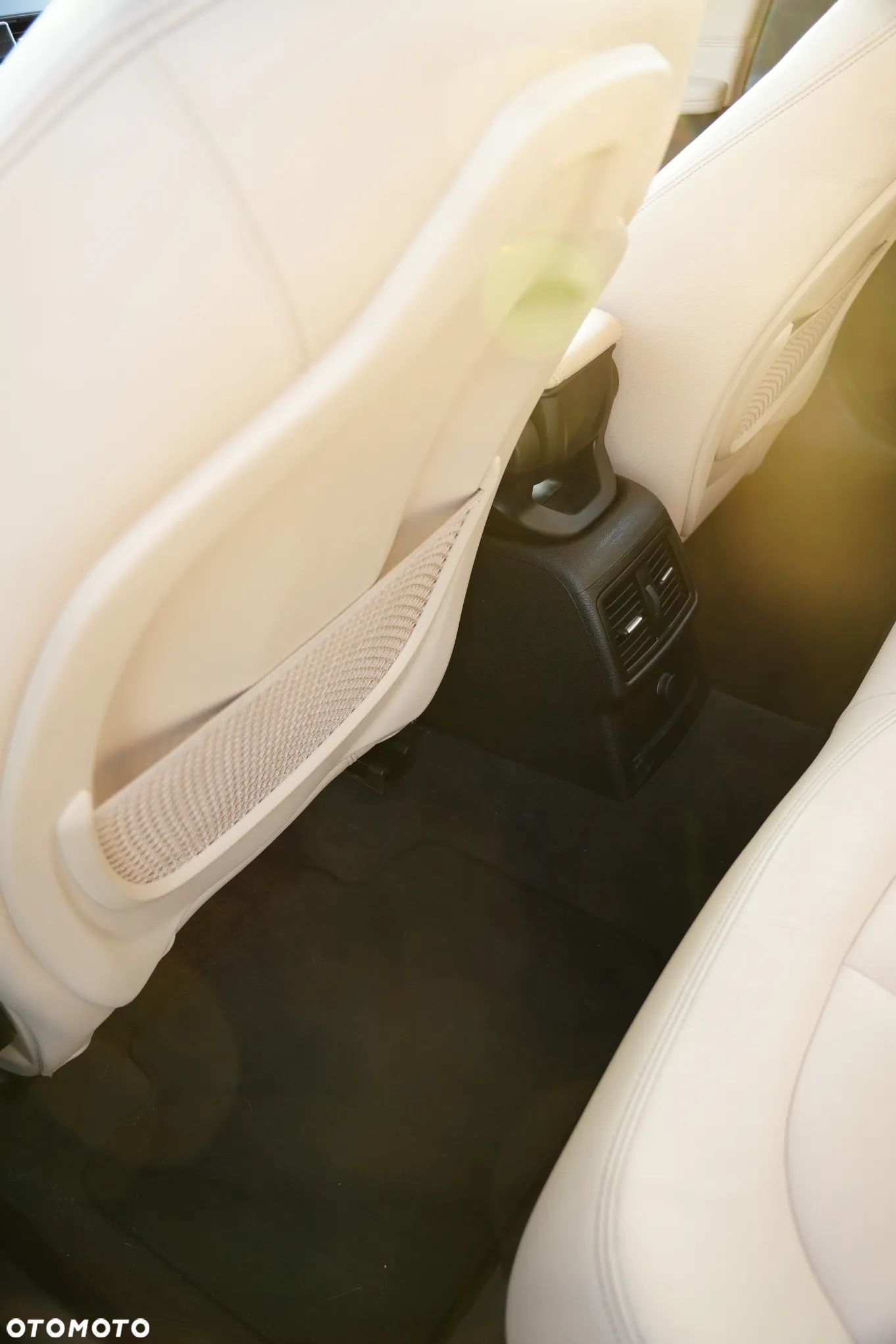 BMW X1 sDrive18i Advantage - 12