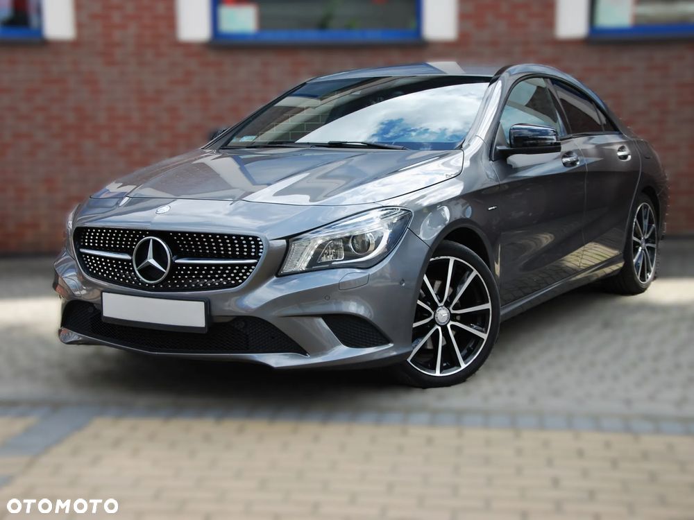 Mercedes-Benz CLA 220 CDI 7G-DCT AMG Line - 4