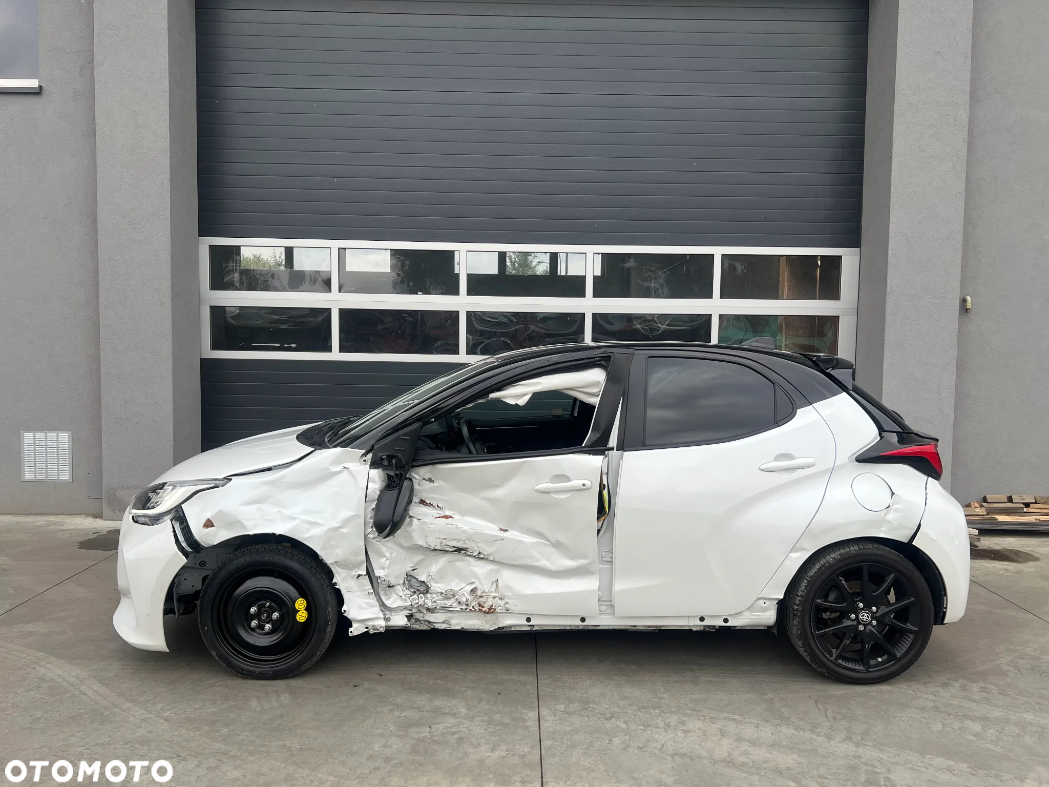 Toyota Yaris Hybrid 1.5 Style - 6