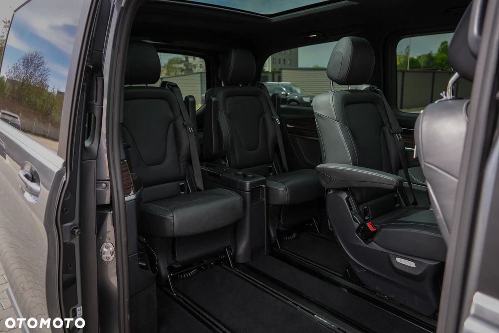 Mercedes-Benz Klasa V 300 d 4-Matic Exclusive 9G-Tronic (d³ugi) - 13