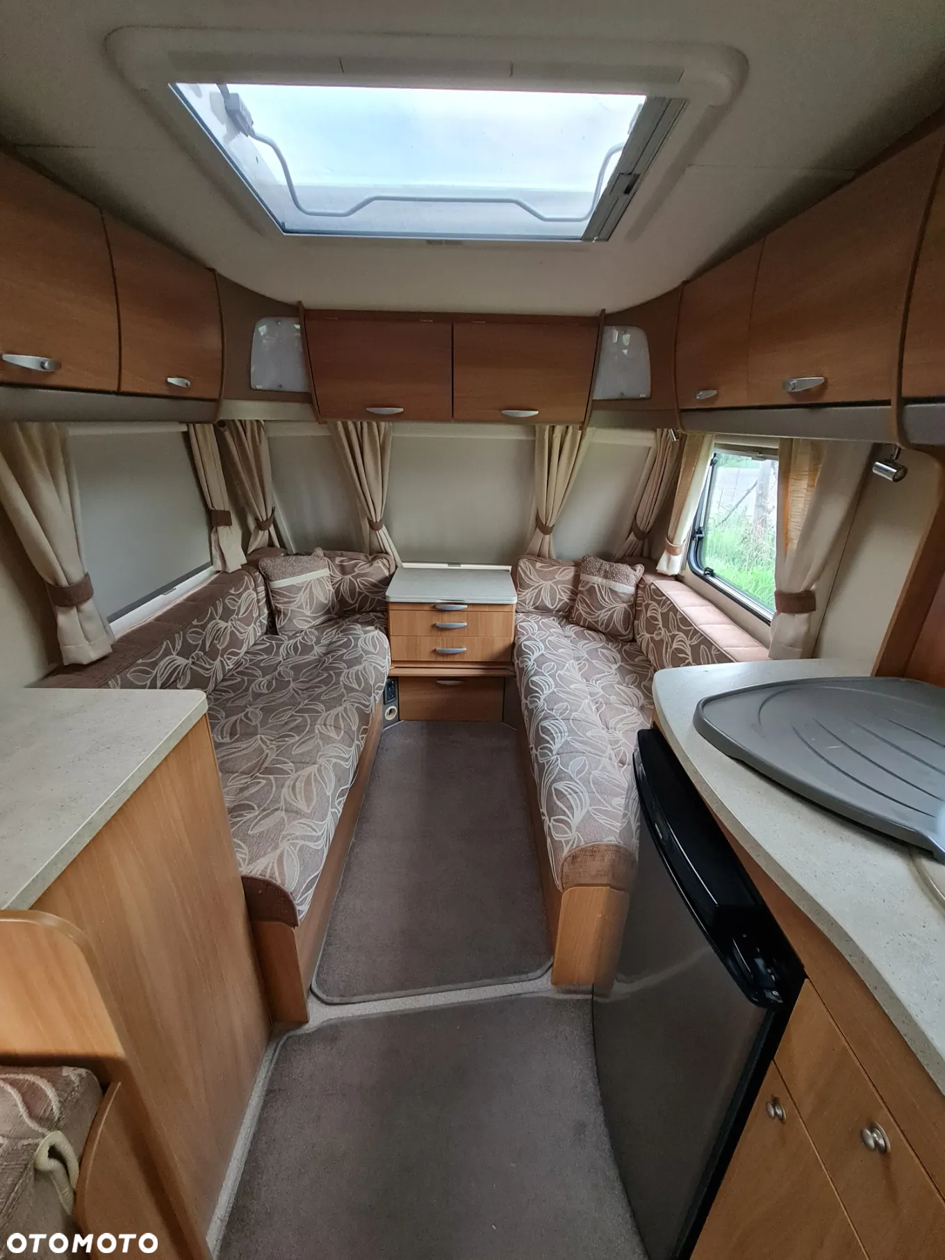 SWIFT CHARISMA 570 - 13
