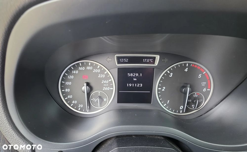 Mercedes-Benz Klasa B 180 CDI - 8