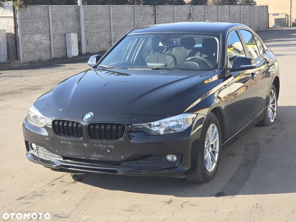 BMW Seria 3 318d - 8