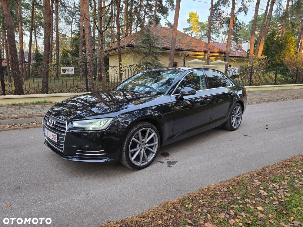 Audi A4 Limousine - 1