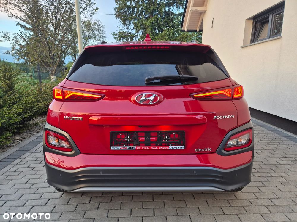 Hyundai Kona 64kWh Premium - 7