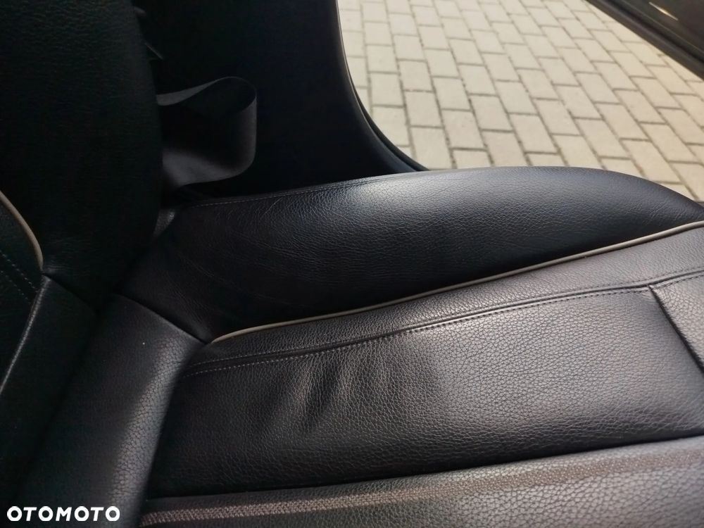 BMW Seria 5 518d Luxury Line - 31