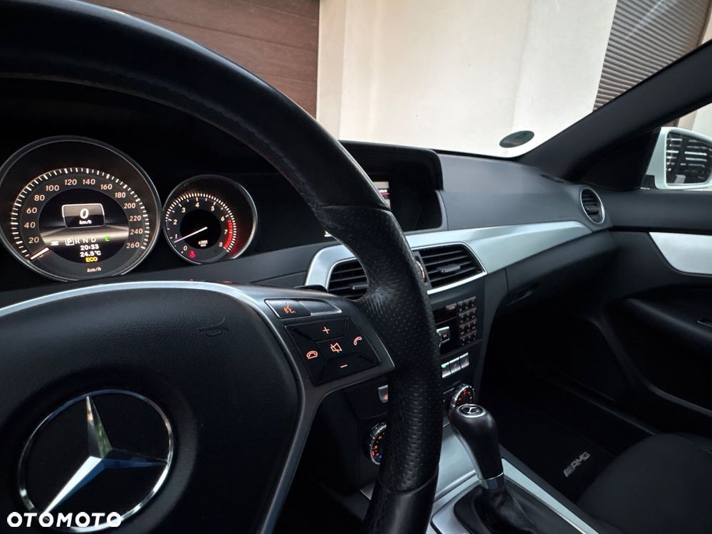 Mercedes-Benz Klasa C 180 (BlueEFFICIENCY) 7G-TRONIC - 31