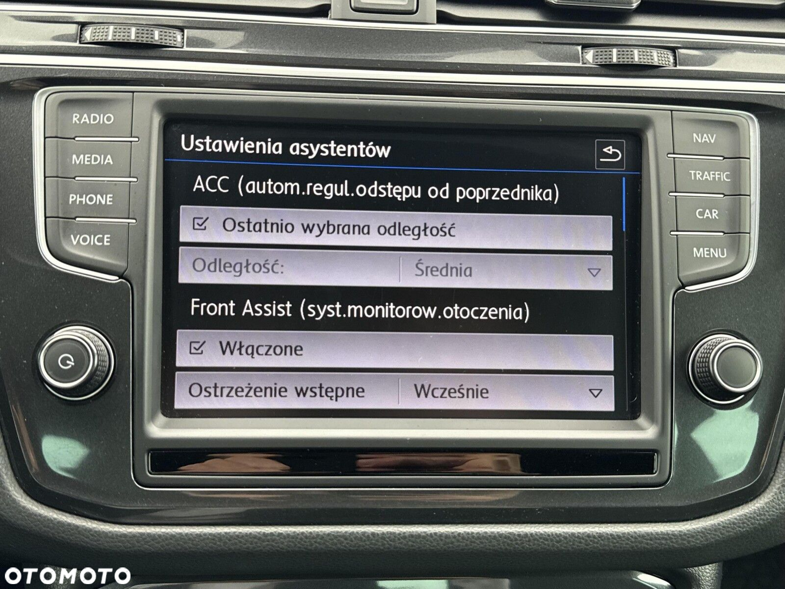 Volkswagen Tiguan - 29