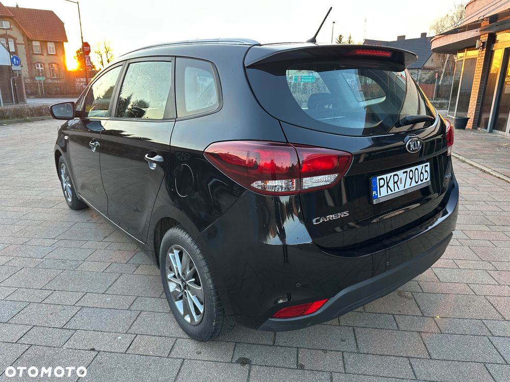 Kia Carens 1.7 CRDi Business Line 7os - 4