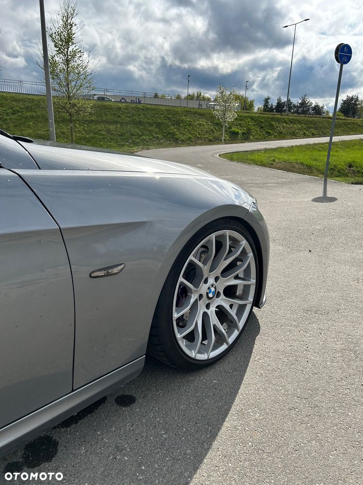 BMW Seria 3 335i - 12
