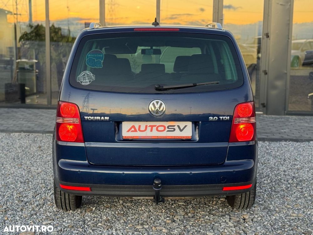 Volkswagen Touran ver-2-0-tdi-bluemotion-technology-comfortline - 11