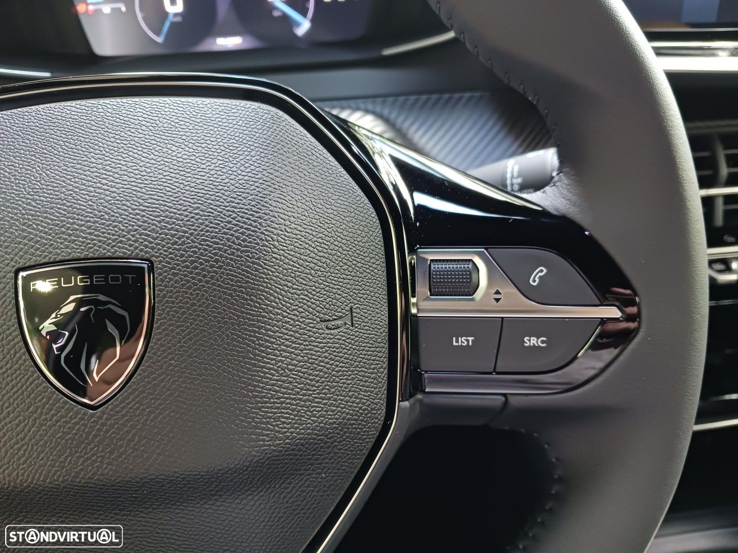 Peugeot 2008 1.2 PureTech Allure Pack - 25