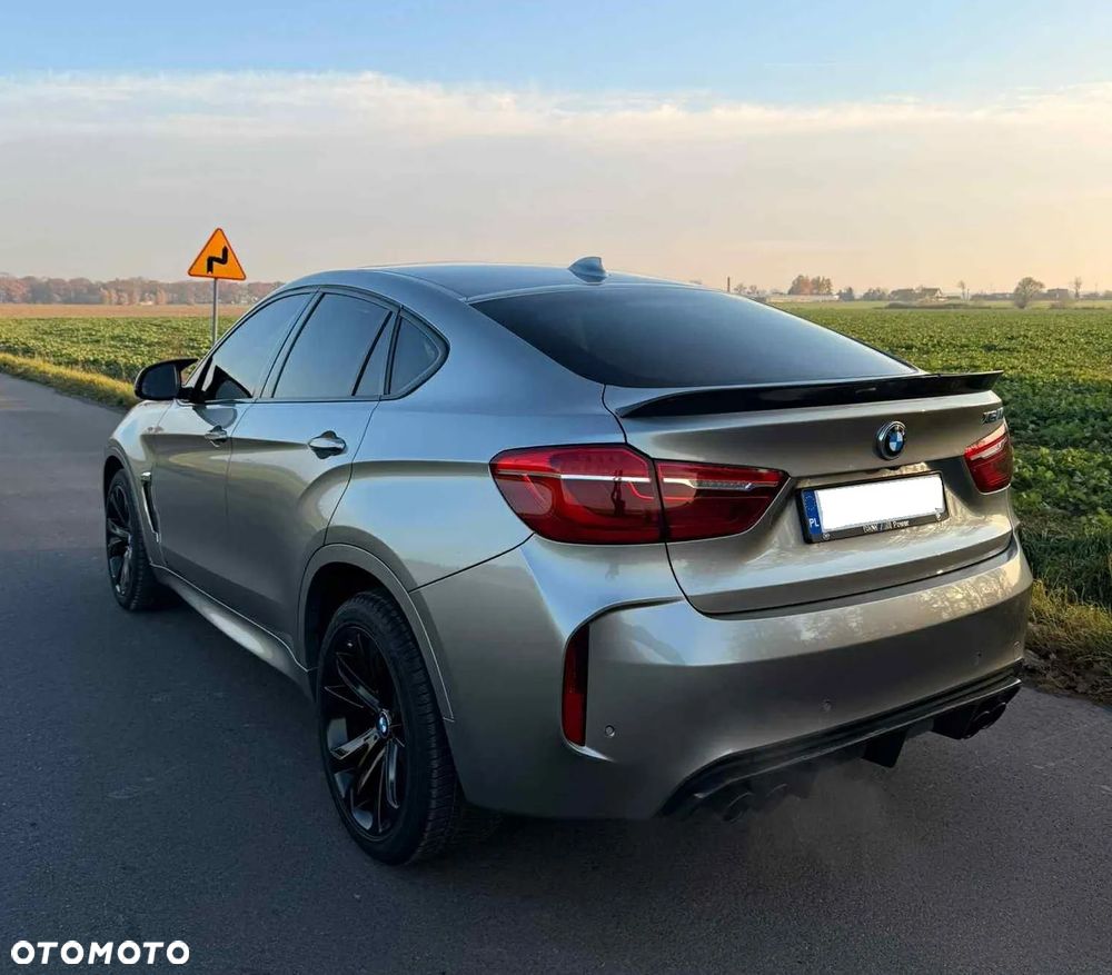 BMW X6M - 25