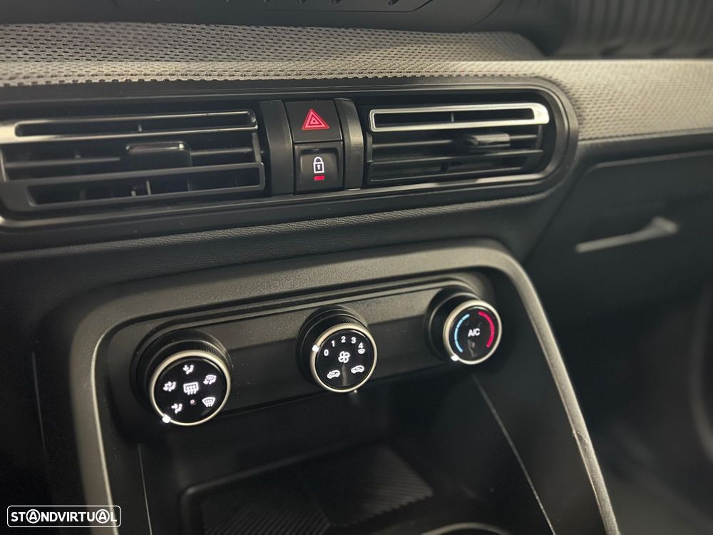 Citroën C3 1.2 PureTech Max - 17