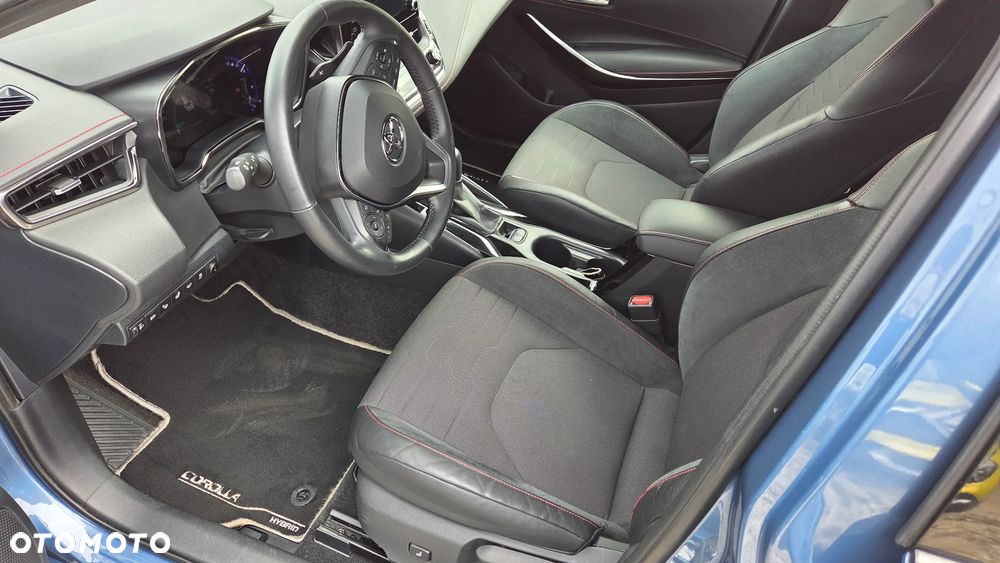 Toyota Corolla 2.0 Hybrid Executive - 12