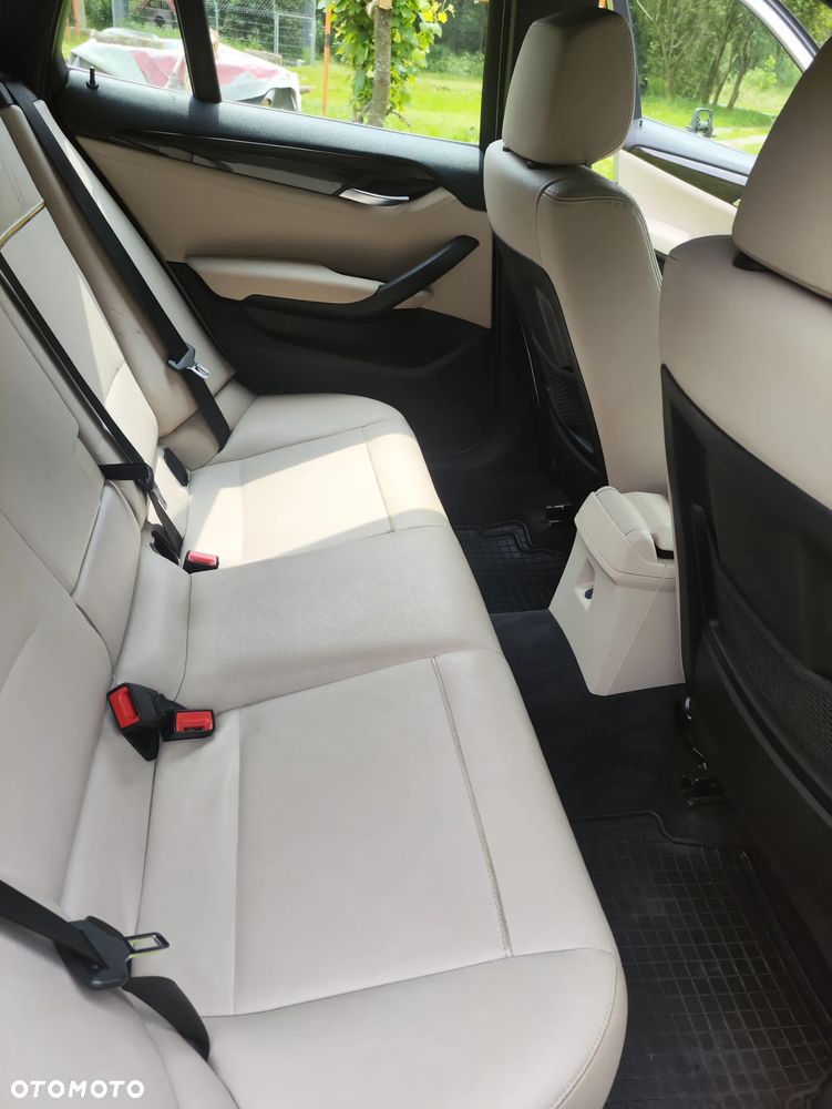 BMW X1 sDrive18d Sport Line - 10